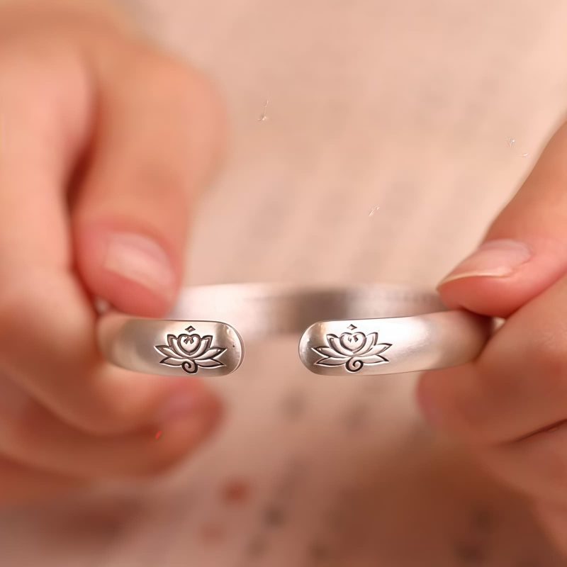 Tibetan White Copper Lotus Heart Sutra Bracelet Tibetan White Copper Lotus Heart Sutra Bracelet