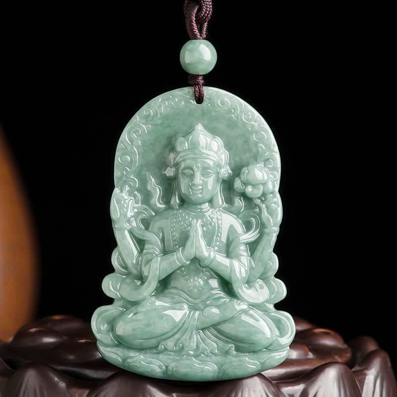 Natural Jade Avalokitesvara Amulet Necklace Natural Jade Avalokitesvara Amulet Necklace