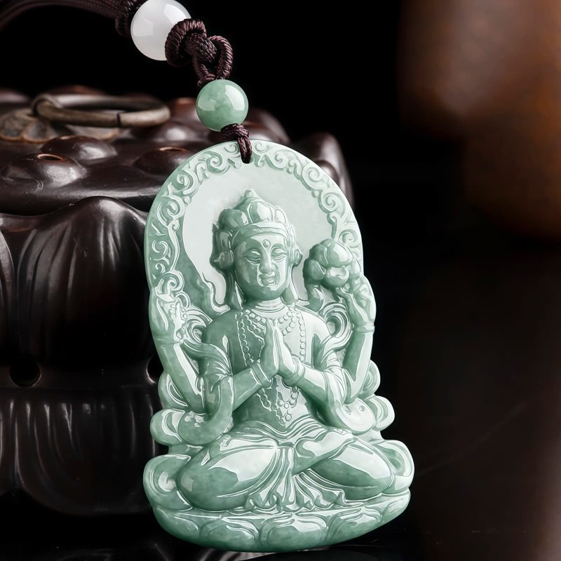 Natural Jade Avalokitesvara Amulet Necklace Natural Jade Avalokitesvara Amulet Necklace