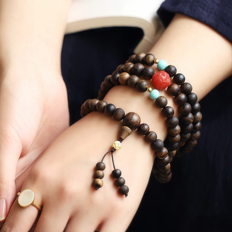 Turquoise Agarwood Meditation Bracelet with 108 Beads Turquoise Agarwood Meditation Bracelet with 108 Beads